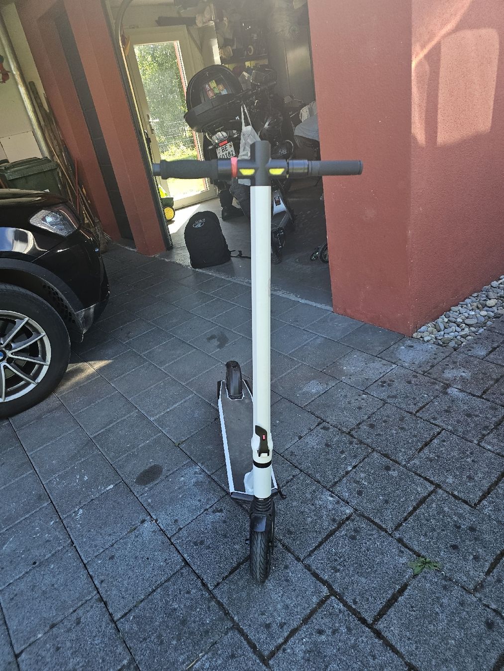 Scooter: Verkaufe E- Scooter defekt zum Basteln – Difettoso da Aefligen venduto da Bandit69 2
