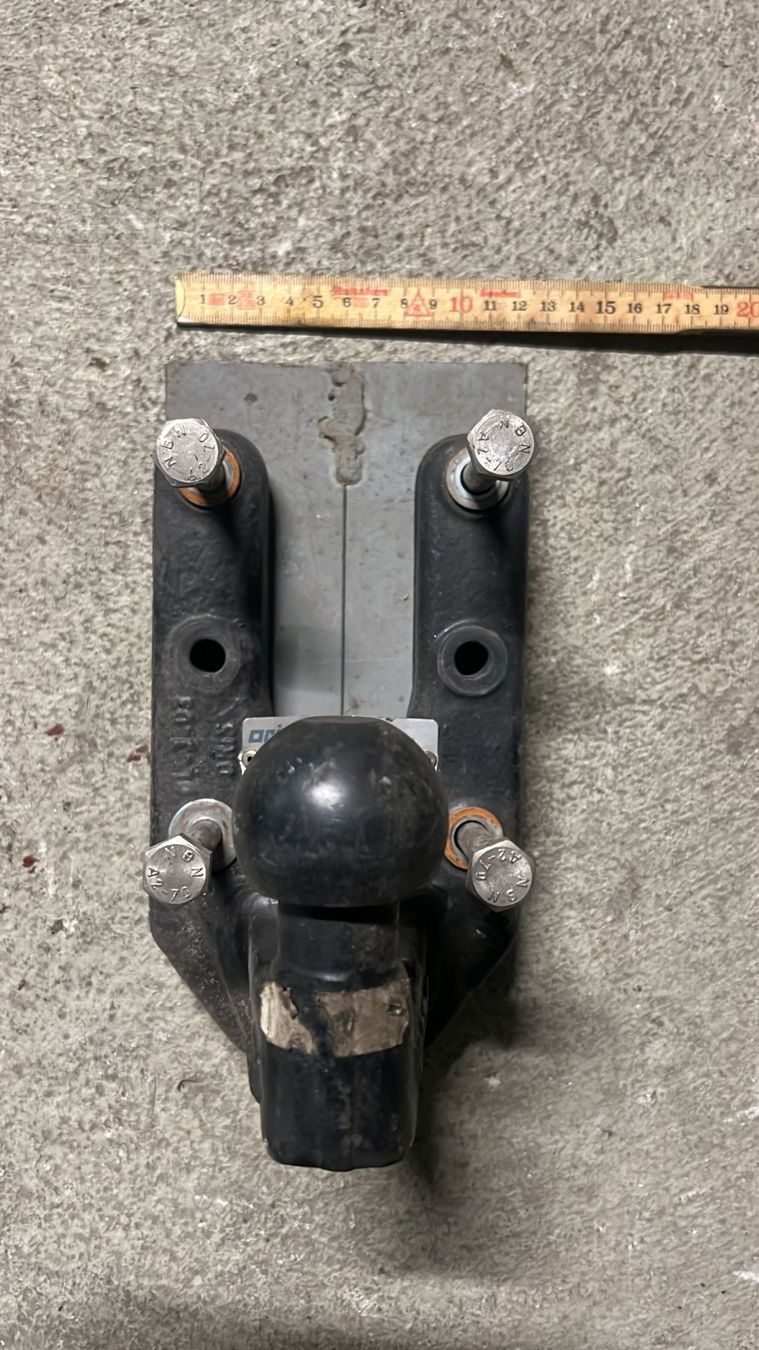 Ganci per rimorchio: Anhängerkupplung – Usato da Bilten venduto da Porsche037 5