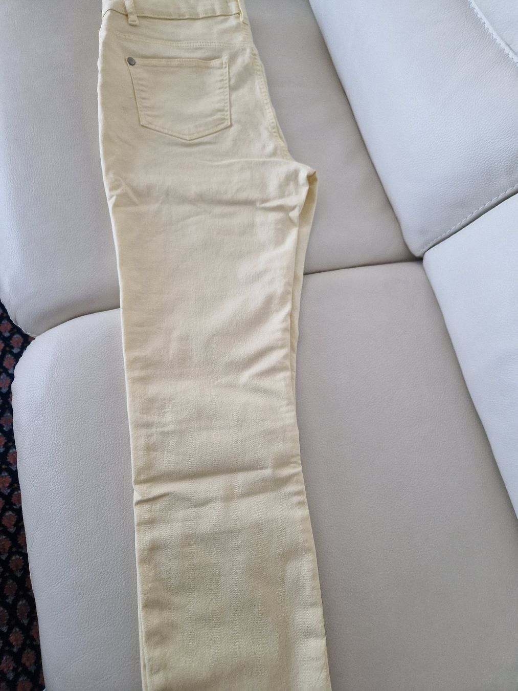 Lascana Jeans: Damenhose gelb Gr. 36 – Nuovo (secondo la descrizione) da Gelterkinden venduto da amalfi46