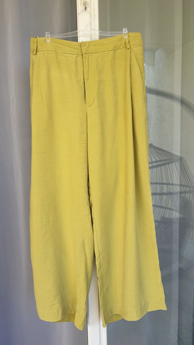 Zara Hosen: Zara Hose Gr. M – Gebraucht aus Volketswil von Irkasha