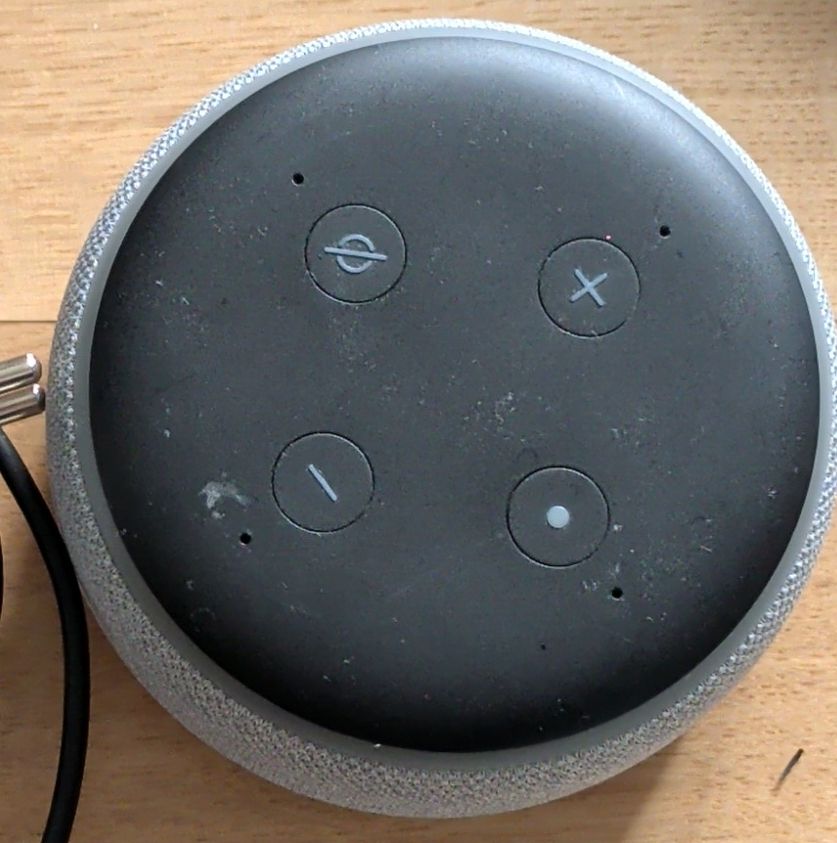 Amazon Casse acustiche: Amazon Echo Dot - Smart Speaker - Top! – Usato da Zürich venduto da SchoPl