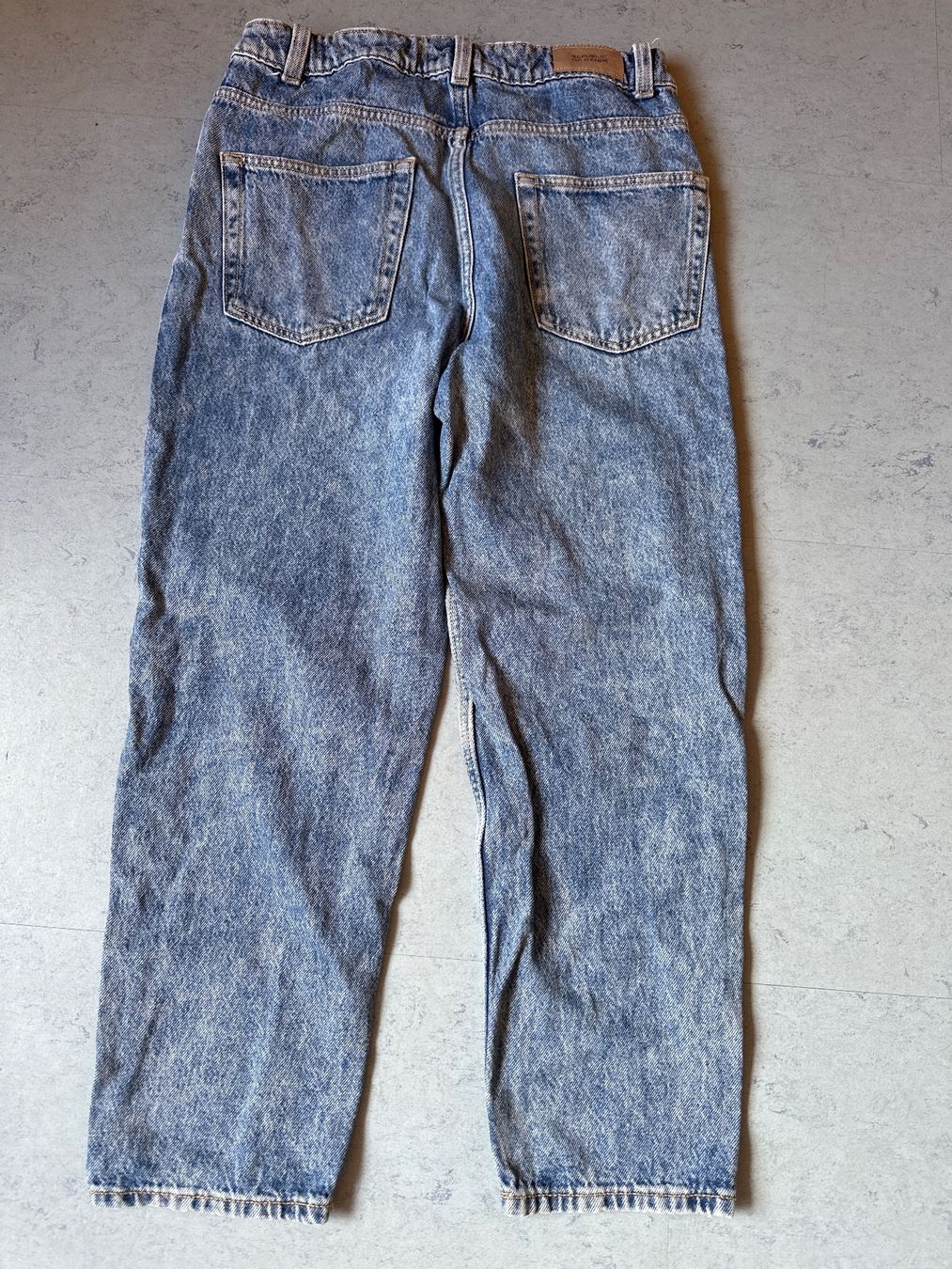 Jeans: Baggy-Jeans Gr 154 – Usato da Grüningen venduto da lovinho 1