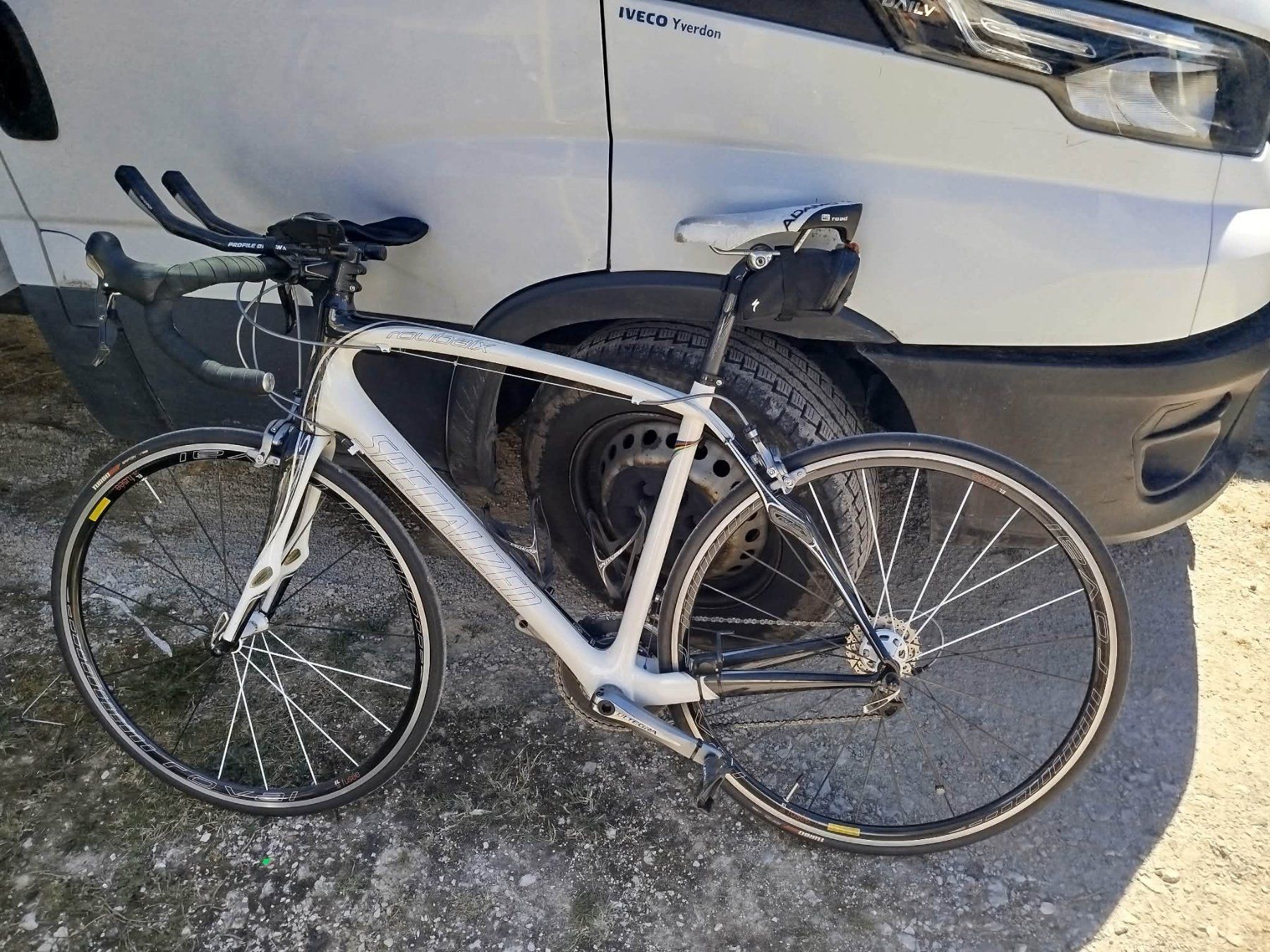 Specialized Vélos: Vélo Specialized Roubaix – D'occasion à La Chaux-de-Fonds par Emmaus2300CDF
