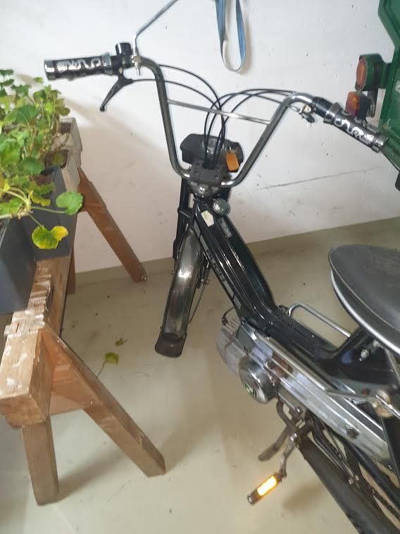 Puch Ciclomotori: Mofa Puch Maxi LG1 – Usato da Bubikon venduto da Masitok 2