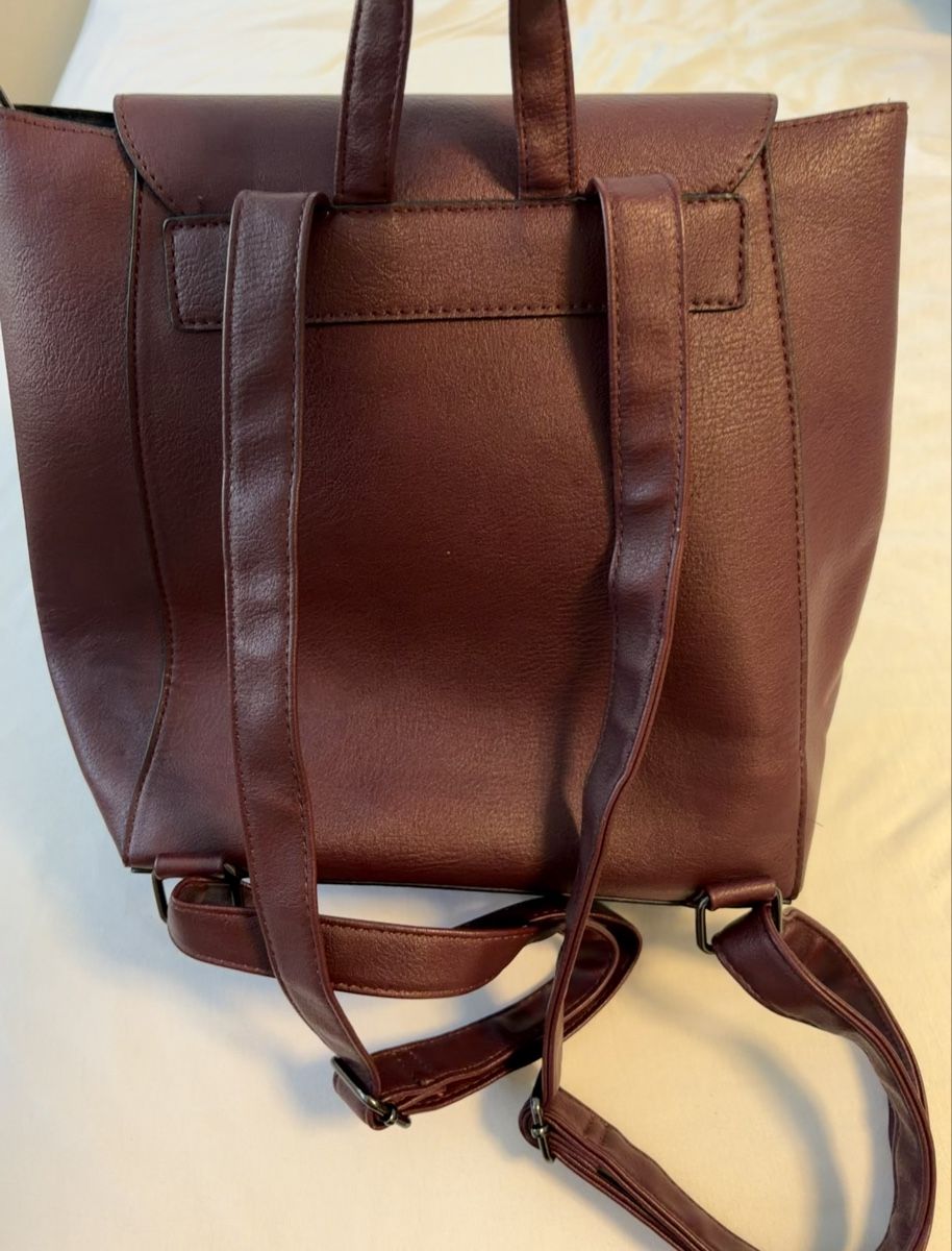 Zaini: Rucksack dunkelrot Kunstleder guter Zustand – Nuovo (secondo la descrizione) da Nussbaumen AG venduto da aline.ha 1