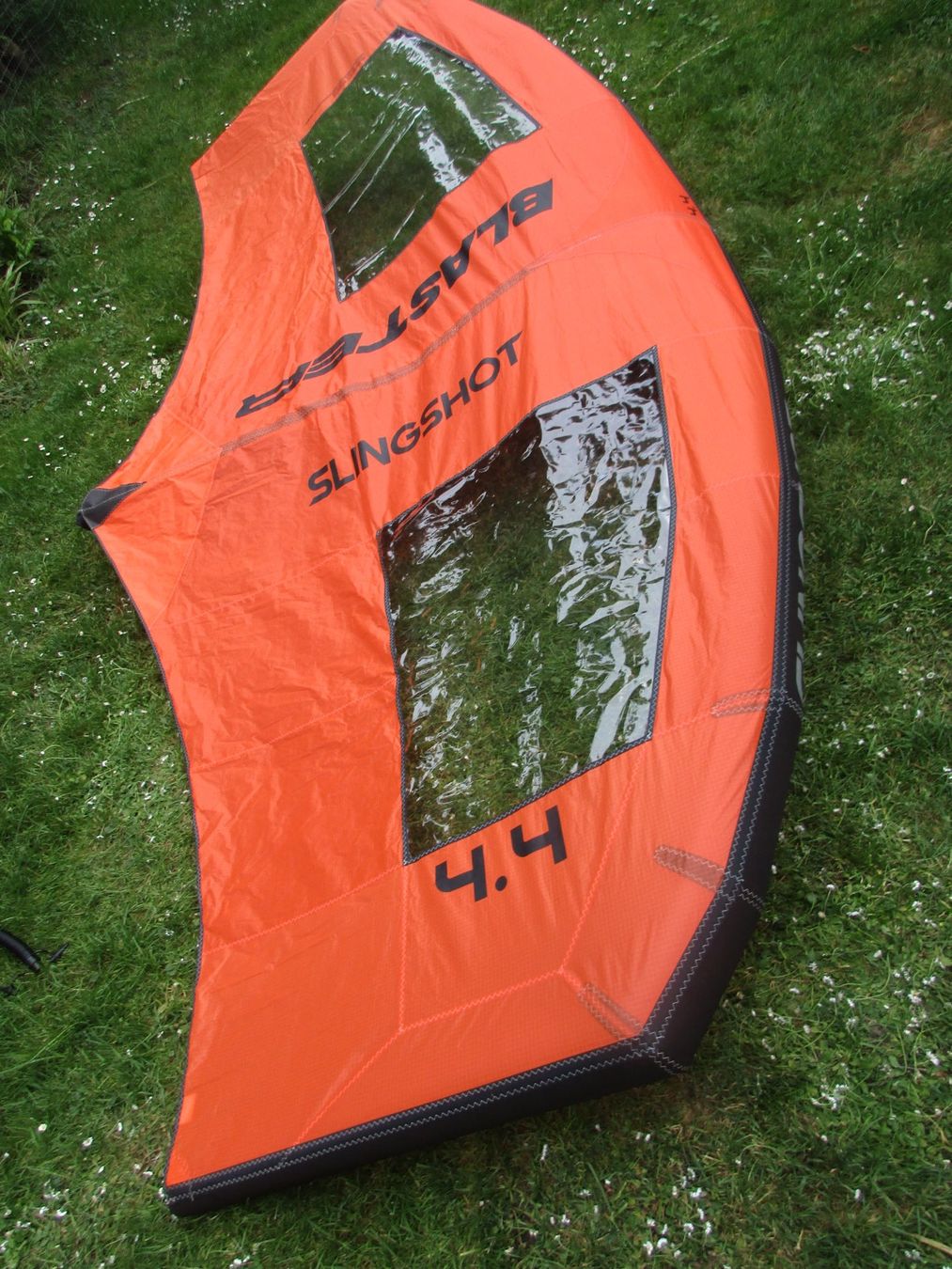 Surf: Slingshot Blaster Wingfoil  Wing 4.4 QM – Usato da Ottikon venduto da Locomotive01