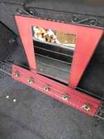 Porte-manteaux et miroir