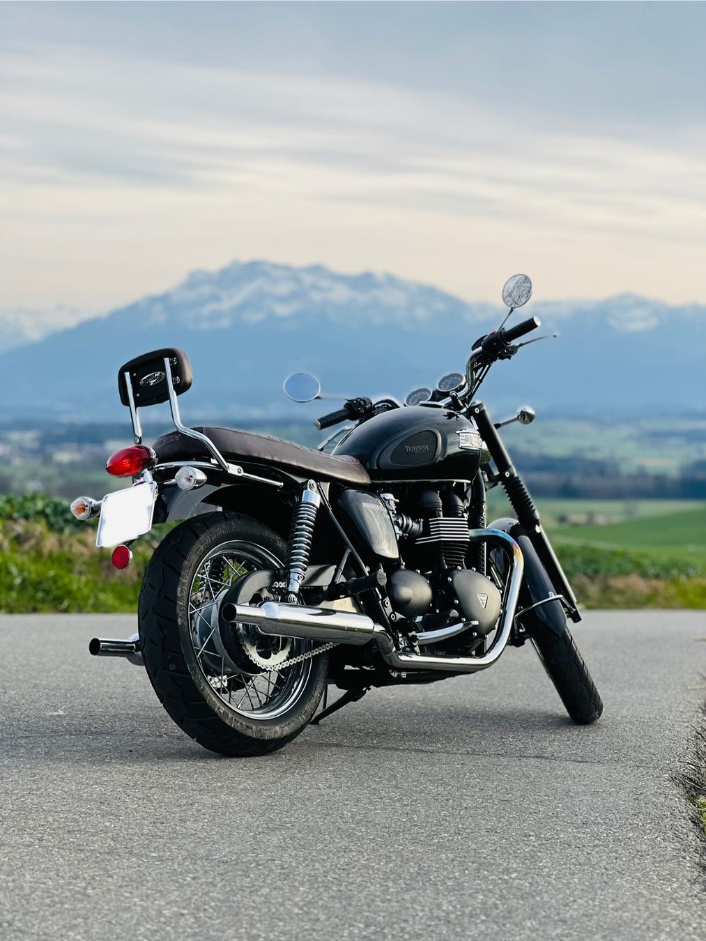 Triumph Strasse: Triumph Bonneville T100 – Gebraucht aus Ennetbürgen von Janoski96