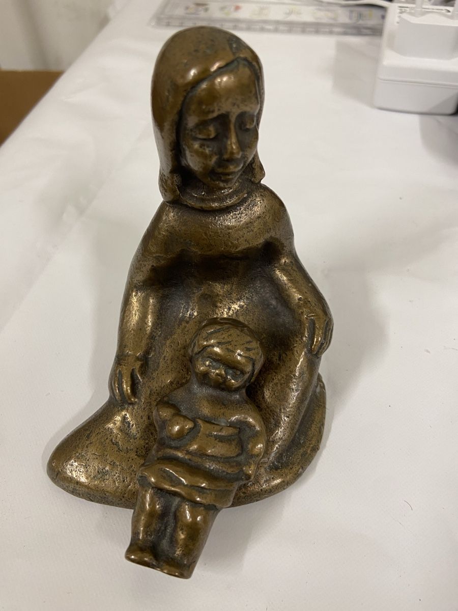 Sculture & Statue: Alte Bronzefigur "Mutter mit Kind" - Sammlerstück! – Usato da Dietikon venduto da brocki-eyra