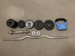 Hantelset mit SZ-Stange und Kettlebell gebraucht