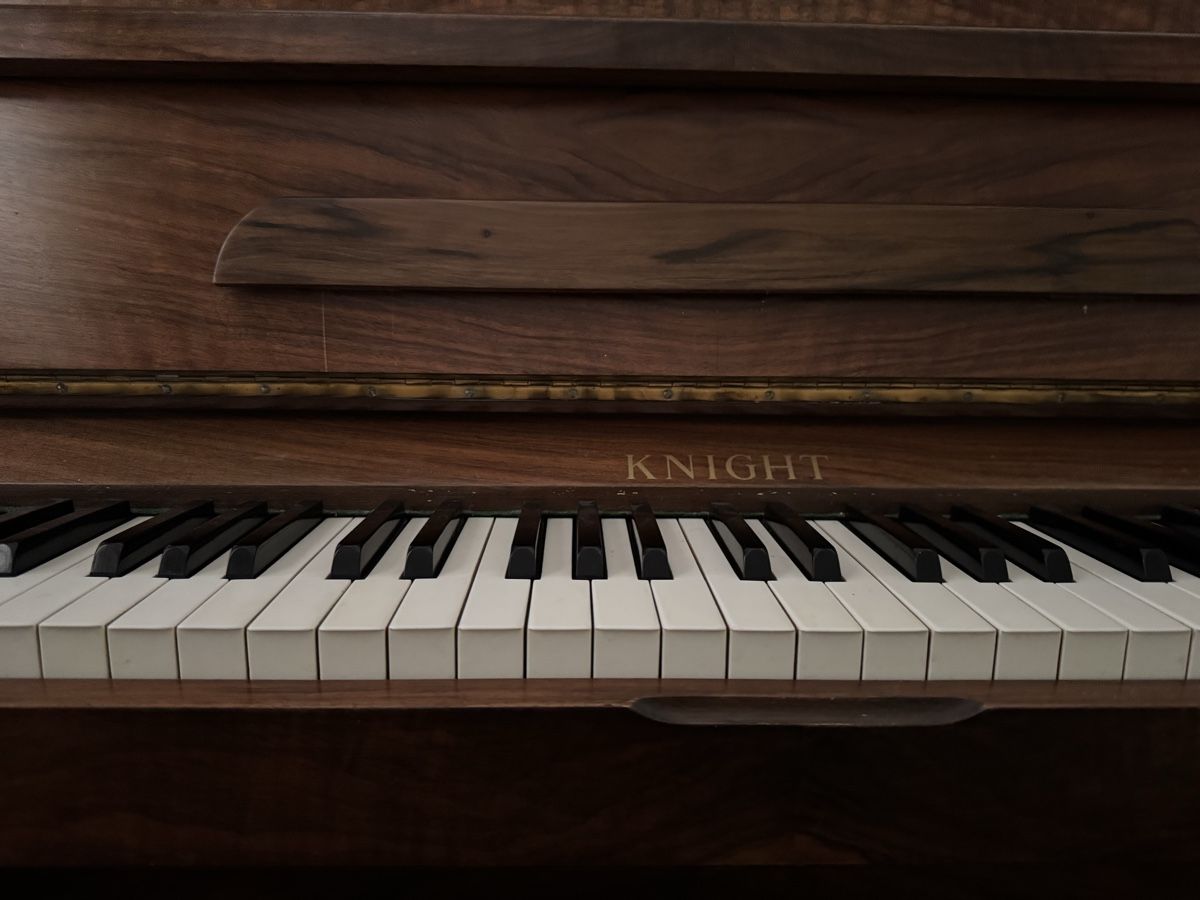 Strumenti musicali: Klavier der Marke Knight London – Usato da Le Sentier venduto da flo_dcg6 3