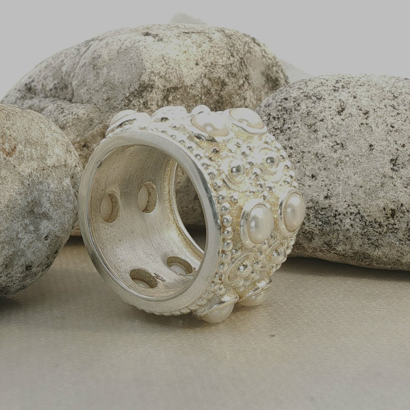 Olga Ribler Anelli: Statement Silber Ring 925 mit Perlen Grösse 60 – Nuovo (secondo la descrizione) da Luzern venduto da Schmuckoutlet 4