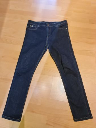 Damen Jeans Tintoretto dunkelblau Grösse 44 gebraucht