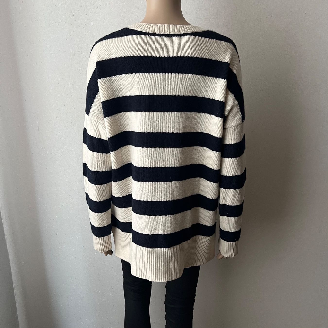 Theory Pullover & Sweatshirts: THEORY Pullover | 100% Kaschmir 💙 – Gebraucht aus Zürich von ClosetQueen 4