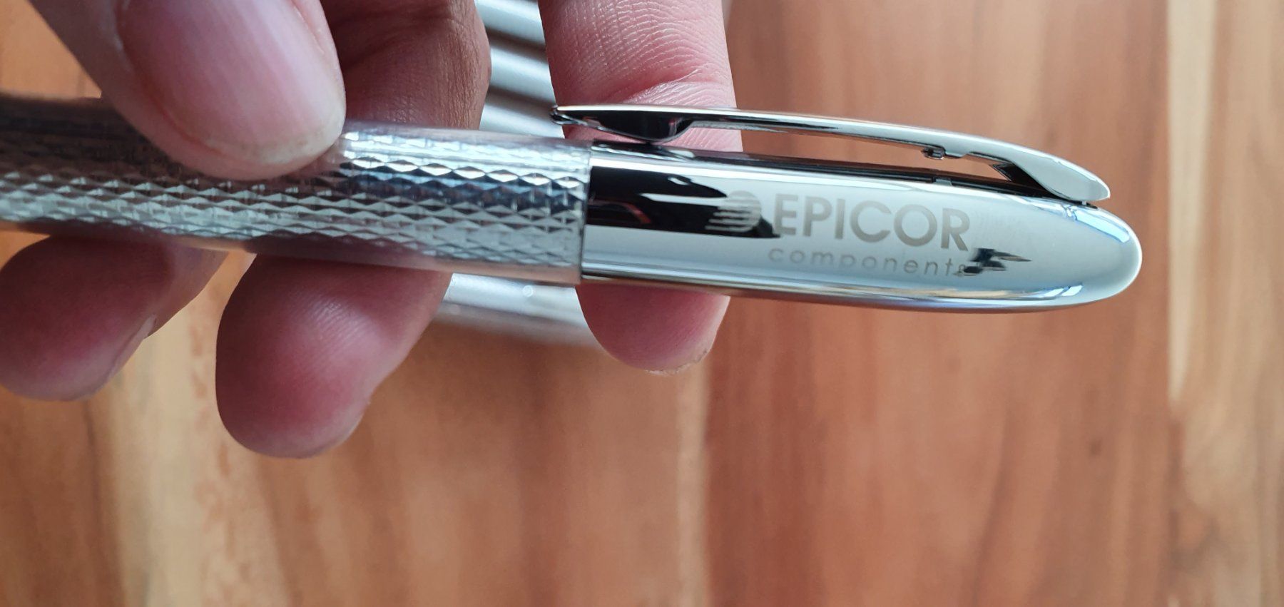 Caran D'Ache Penna & Evidenziatori: Senator Extramoredinary Edition Roller Kugelschreiber neu. – Nuovo e nell'imballaggio originale da Zürich venduto da Leica.C89 4