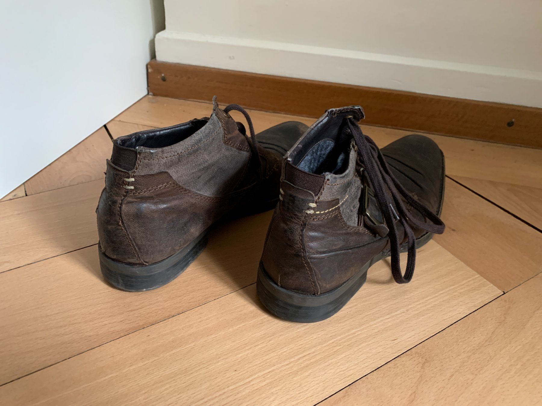 Bugatti Scarpe da uomo: BUGATTI - Leder Stiefelette dunkelbraun – Usato da Zürich venduto da Diazaio 2