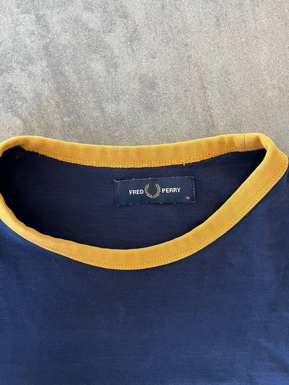 Fred Perry T-shirt: FRED PERRY T-Shirt Navy – Usato da Otelfingen venduto da Denis_ZH 2