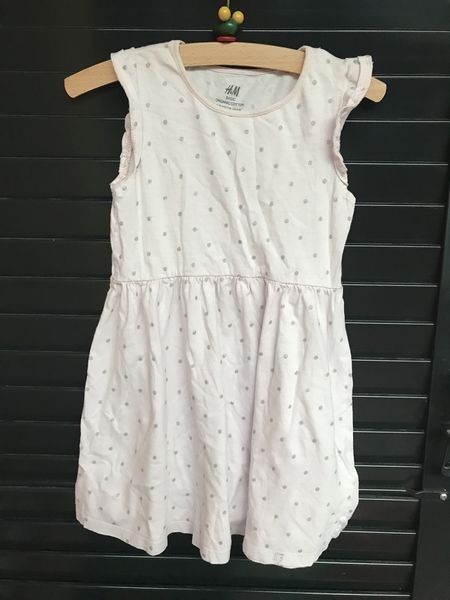 Vestiti & Gonne: Mädchen Kleid hell rosa 110/116 – Usato da Bergdietikon venduto da antovale