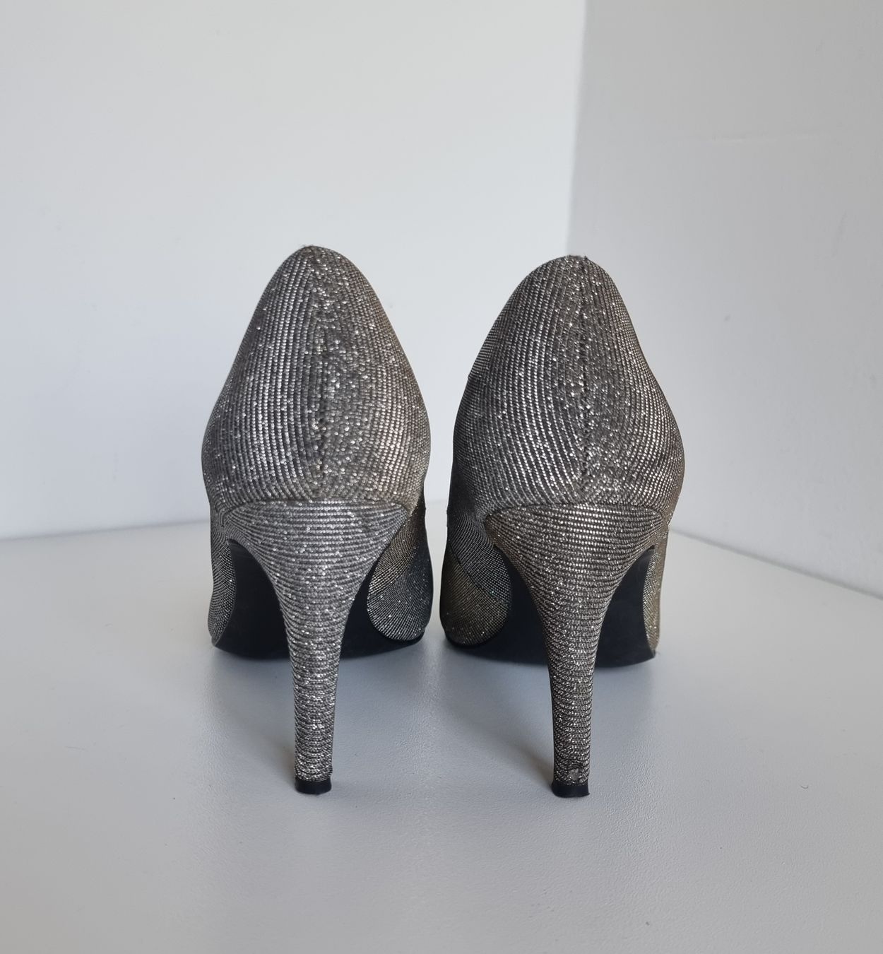 Roberto Santi Scarpe da uomo: Ab CHF 1.- Roberto Santi High Heels, Gr. 37 – Usato da Gontenschwil venduto da shop2hand 5