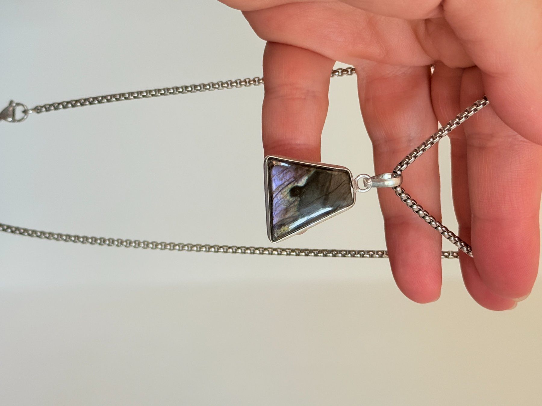 Ketten: Collier avec Labradorite – Neu und originalverpackt aus Genève von AWWA 9