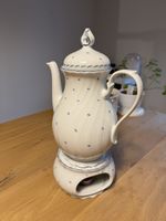 Teekanne mit Stövchen