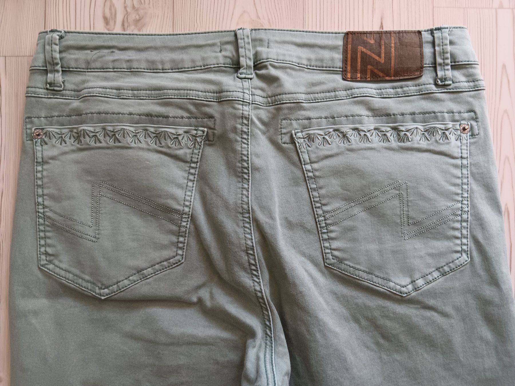Nile Jeans: NILE Jeans taille / Grosse L – Usato da Cossonay-ville venduto da Super-Price-Quality 6