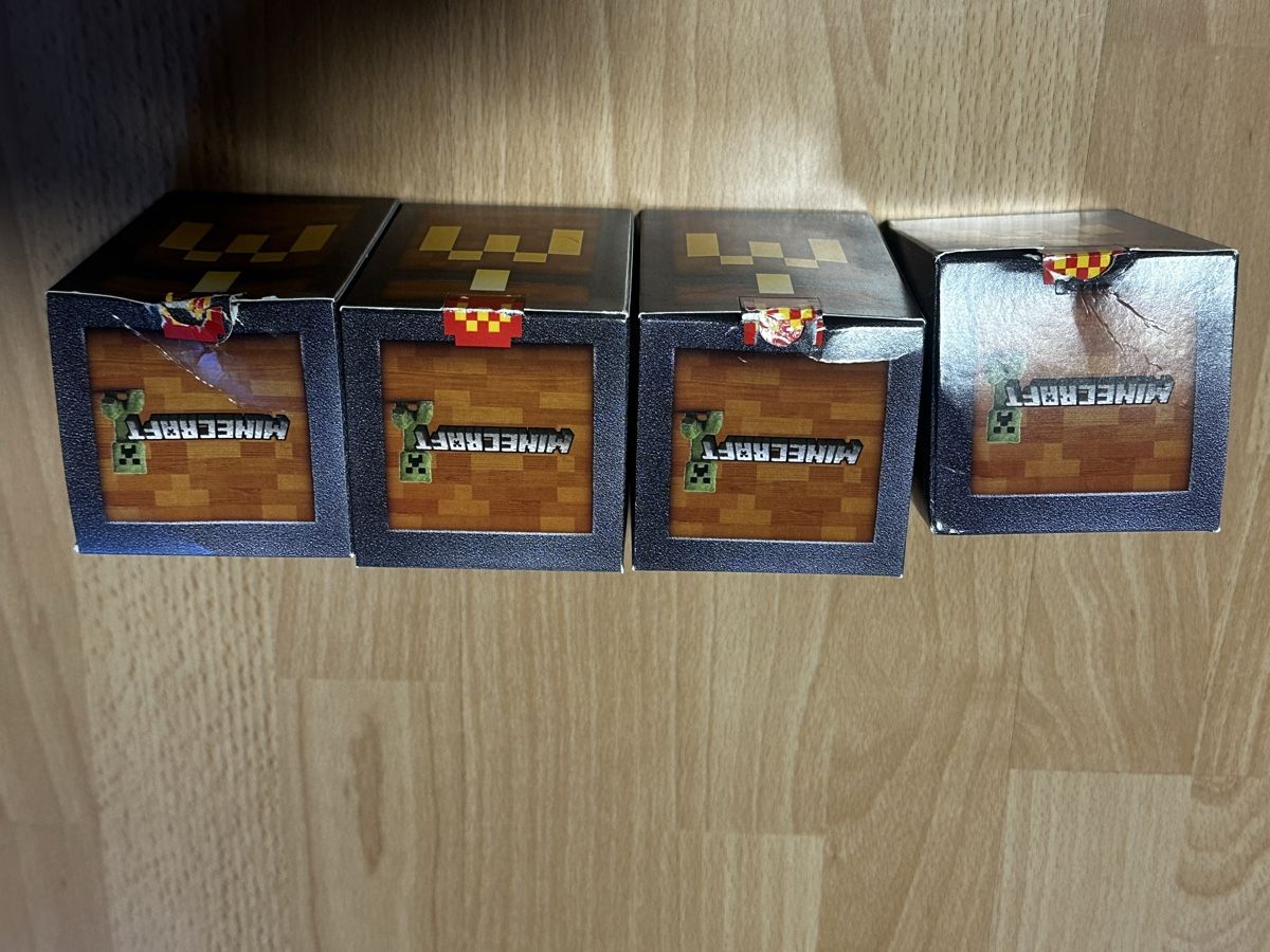 Mc Donald's Giocattoli: Minecraft Figurines macdo – Usato da Lausanne venduto da sam_hp5y 1