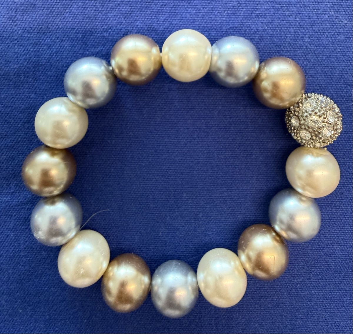 Bracciali & Braccialetti: Perlenarmband mit Strasskugel - Elegantes Accessoire! – Usato da Lyss venduto da Sibella56