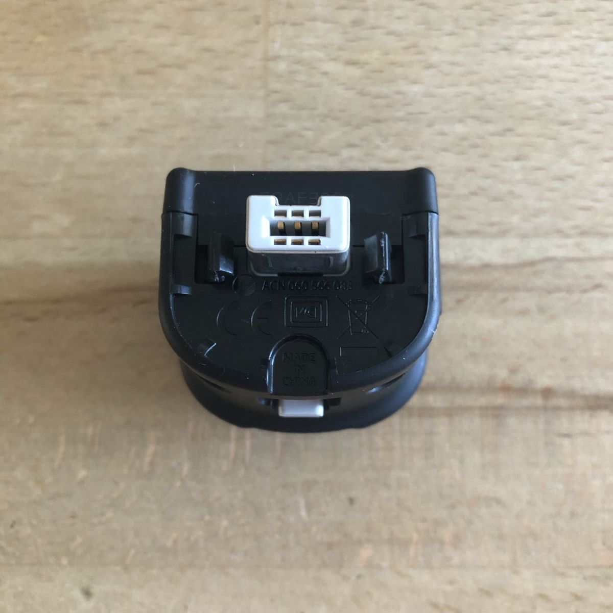 Nintendo Unità & Adattatore: Original Wii Motion Plus Adapter inkl. Gummihülle – Usato da Thalwil venduto da ranx 2