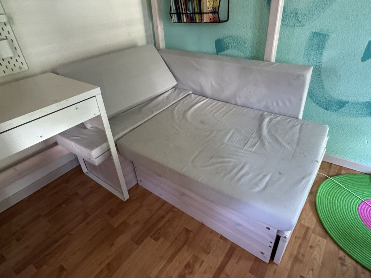 Betten: FLEXA Hochbett mit Schreibtisch & Schlafsofa – Gebraucht aus Geroldswil von Singha4 7