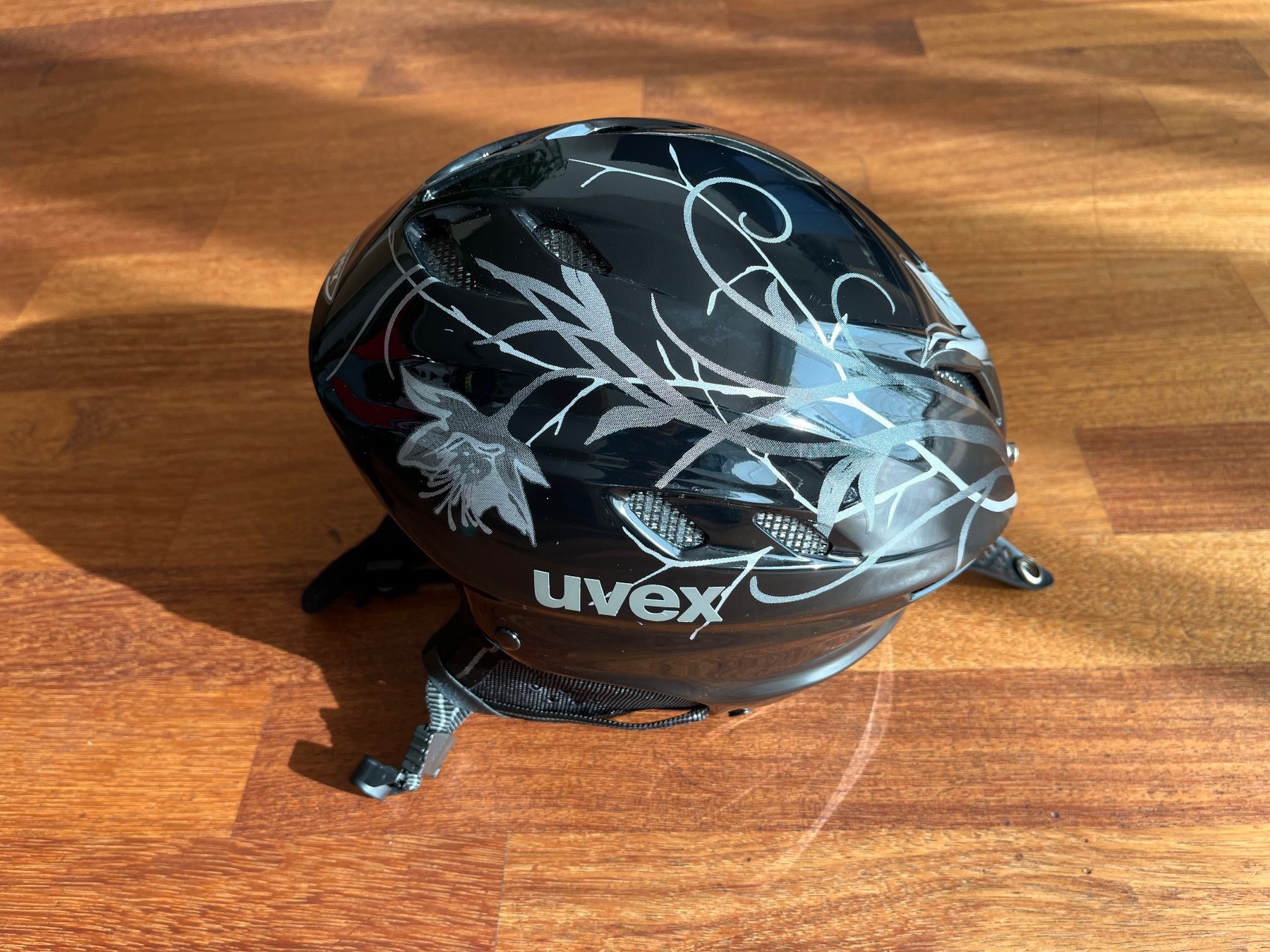 Uvex Caschi: Skihelm Damen - Uvex – Usato da Orpund venduto da Shivatiger 1