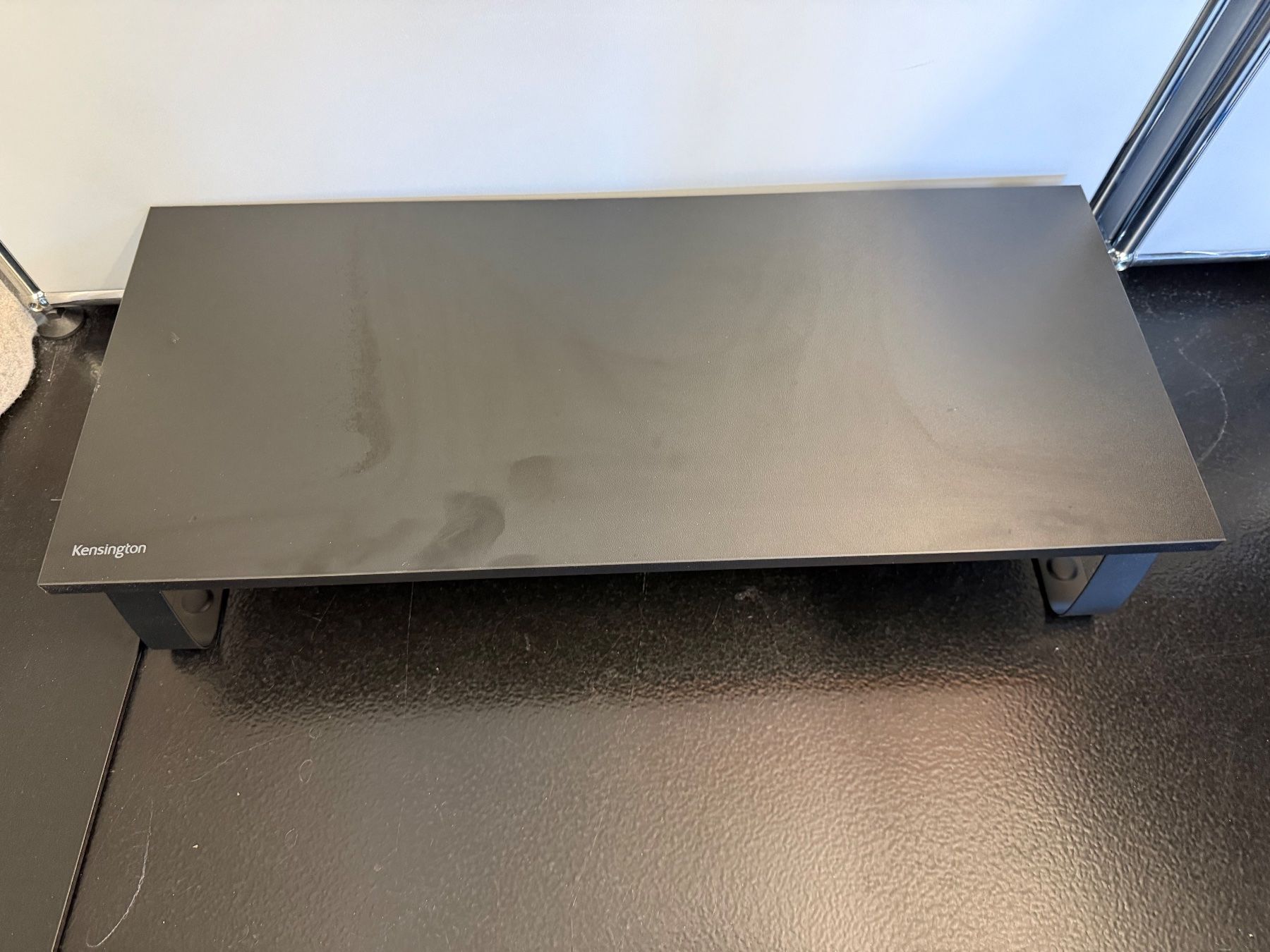 Tavoli: Kensigton SmartFit Extra Wide – Usato da Recherswil venduto da Noname1 1