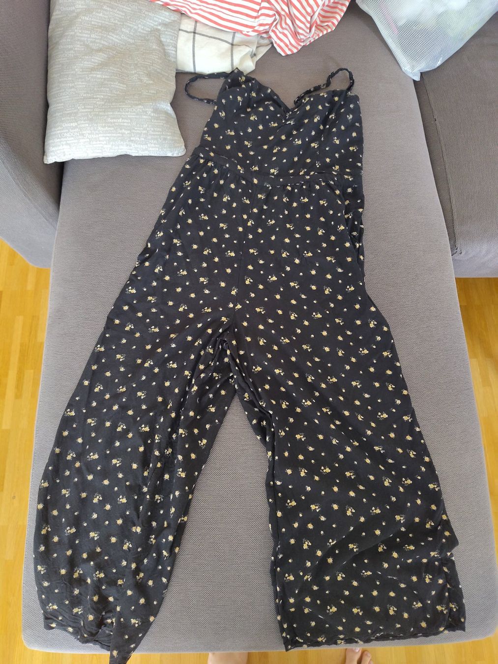 Hollister Jumpsuits: Sommer Overall – Gebraucht aus Biel/Bienne von fio_5rcm