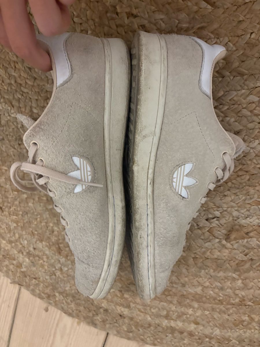 Adidas Scarpe da donna: Adidas Stan Smith Wildleder beige 39 – Usato da Zürich venduto da chloe26 1