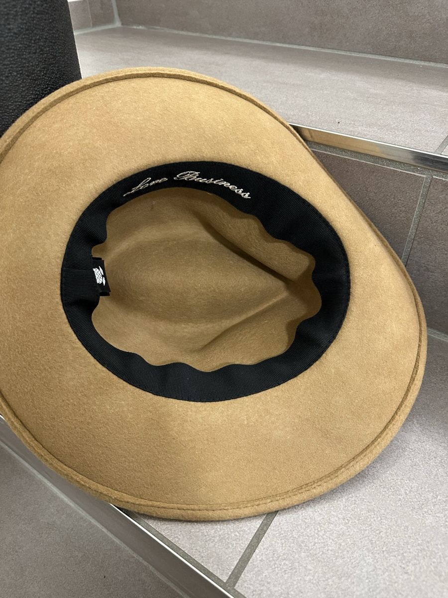 Navyboot Copricapi, berretti & cappellini: Navyboot Wolle Hut Switzerland – Usato da Ebikon venduto da Gaenggeliwaar 4