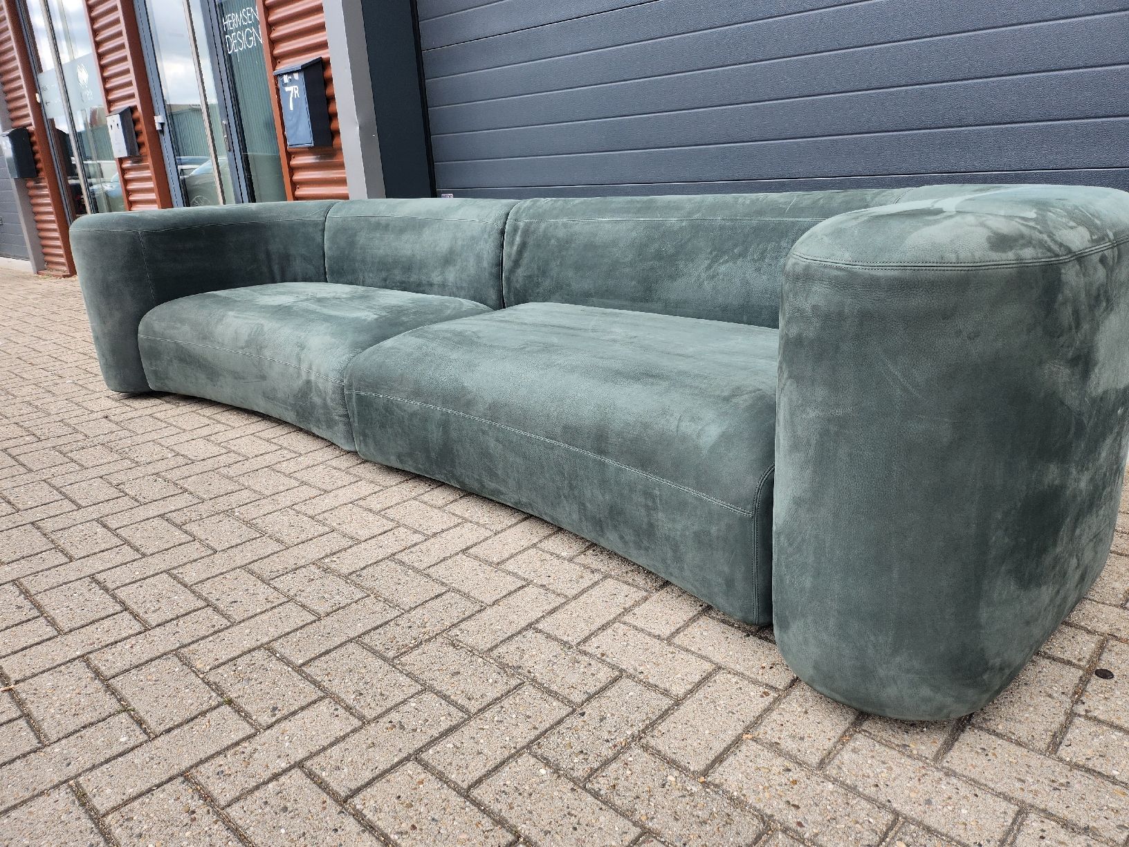 Baxter Divani: Baxter - Clara sofa by Christophe Delcourt  – Usato da Gelderland venduto da HermsenDesign 2