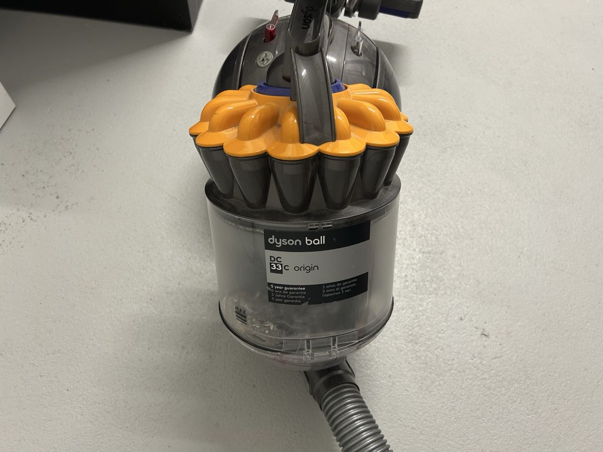 Dyson Aspirateurs & Accessoires: Dyson Staubsauger – D'occasion à Eschlikon TG par Laenzi01 1