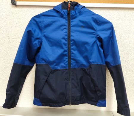 Quechua Jacke Windjacke Übergangsjacke Grösse 134/140 8-9 J.