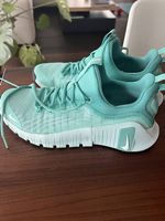 NIKE Free
