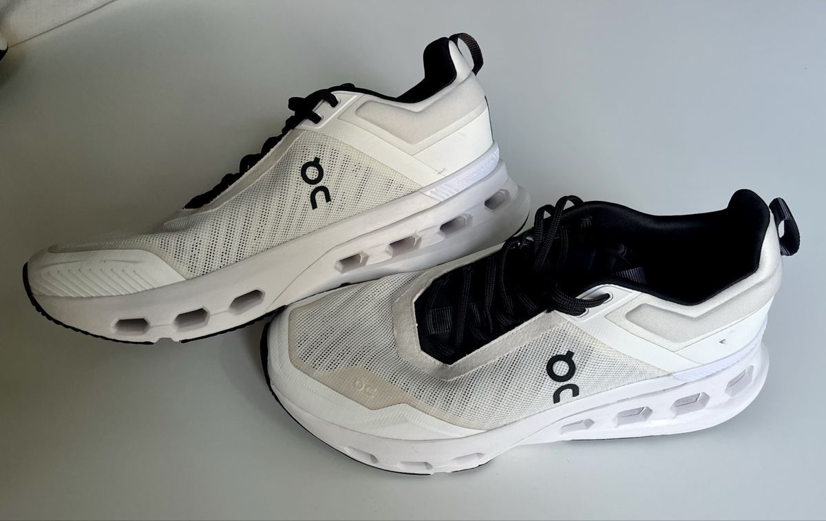 On Scarpe da uomo: On Cloudnova X weiss/schwarz Grösse EU 43 – Usato da Zürich venduto da Menino 5