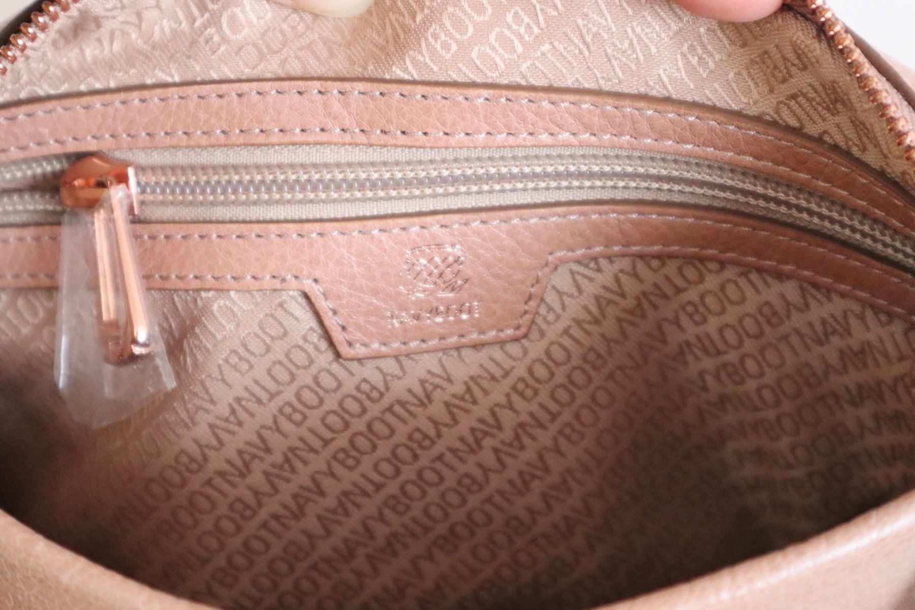 Navyboot Borse da donna: Tasche, Crossbody Tasche, Navyboot, Leder – Nuovo (secondo la descrizione) da Wattwil venduto da diamant1 4