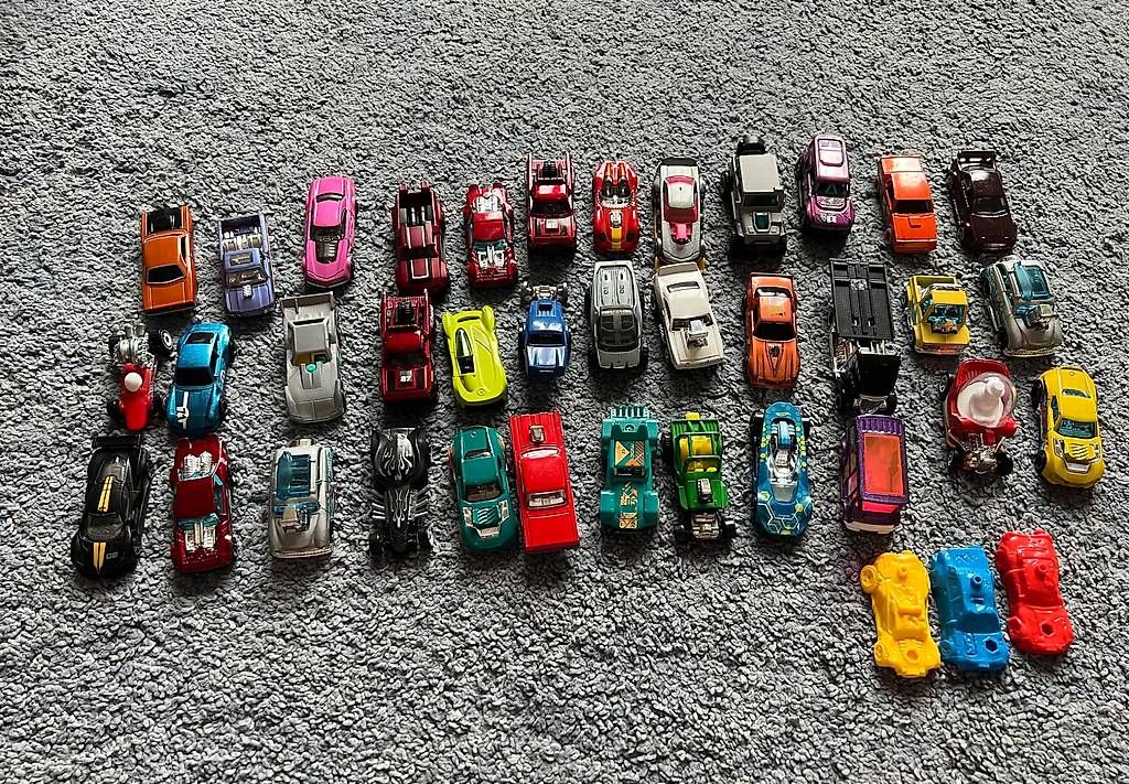 Hot Wheels Modellini d'auto: Diverse Hot Wheels Autos – Usato da Gelterfingen venduto da myr_bgf6
