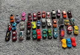 Diverse Hot Wheels Autos