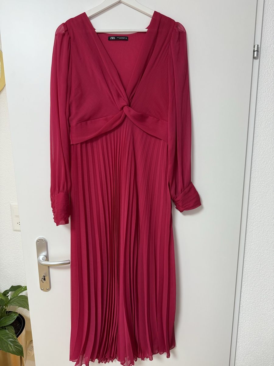 Zara Vestiti: Zara Midikleid , Grösse M, Top Zustand! – Nuovo (secondo la descrizione) da Dübendorf venduto da Nemo_0