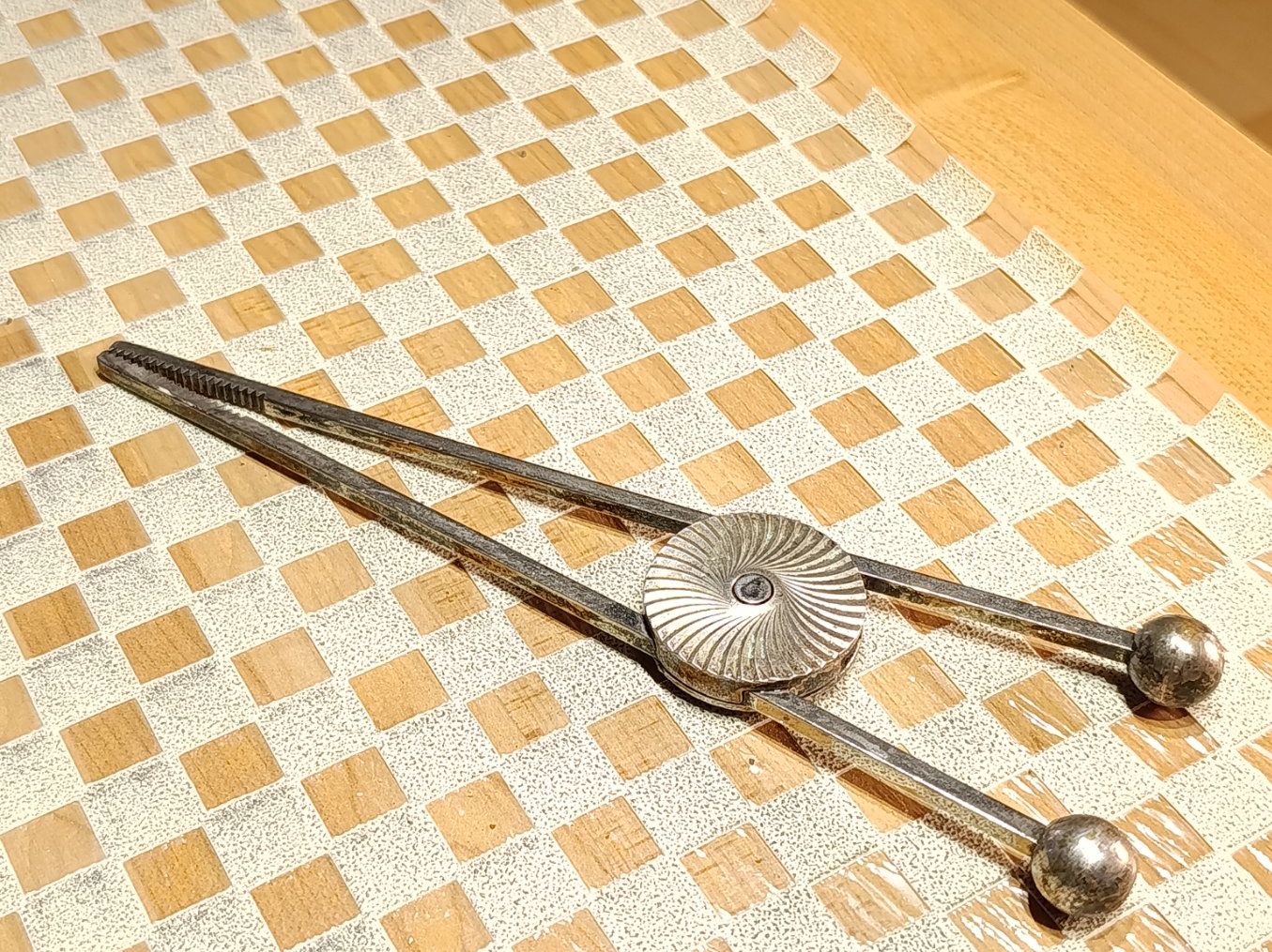 Appareils de cuisine: JACQUES ADNET Art Deko Design versilberte Eiszange um 1930j – D'occasion à Steffisburg par 1.Schmuckschatulle 3