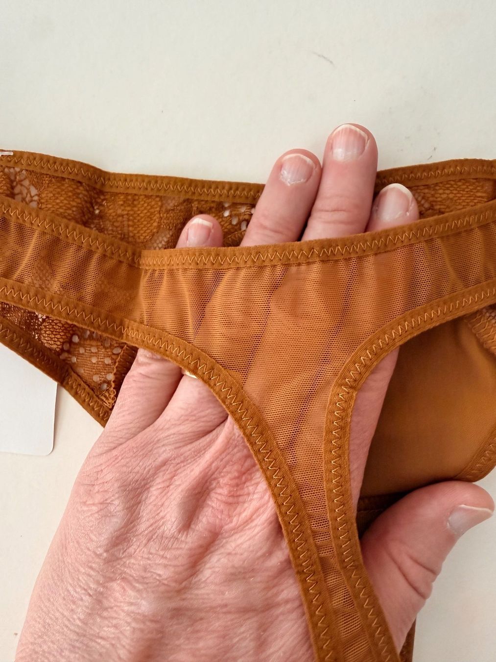 Simone Pérèle Altra biancheria intima: SIMONE PÉRÈLE, String, Grösse 1 (36), Farbe Goldbraun – Nuovo e nell'imballaggio originale da Rudolfstetten venduto da gst_g7xl 3