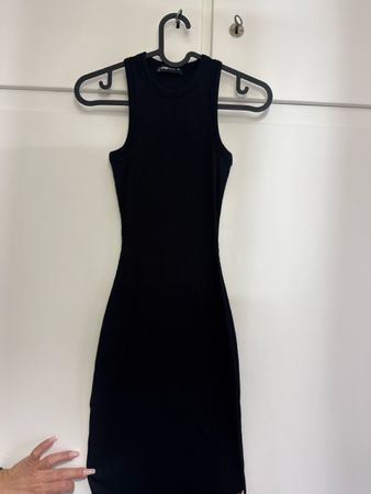 Rippstrick Kleid, schwarz Grösse XS, neuwertig