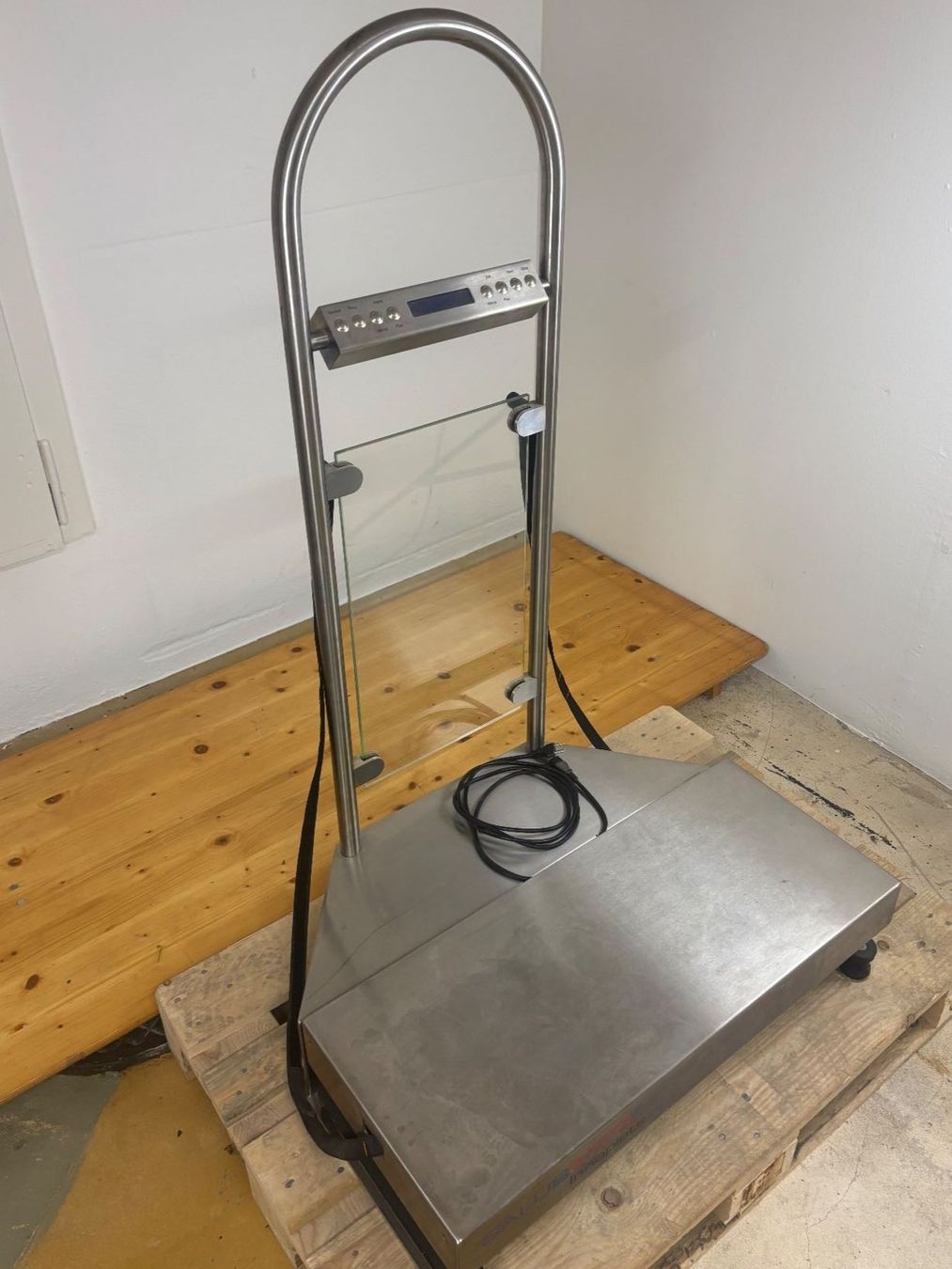 Hometrainer: Vibrationsplatte Salus Star Innoplate – Gebraucht aus Wettingen von Wendemarket 1