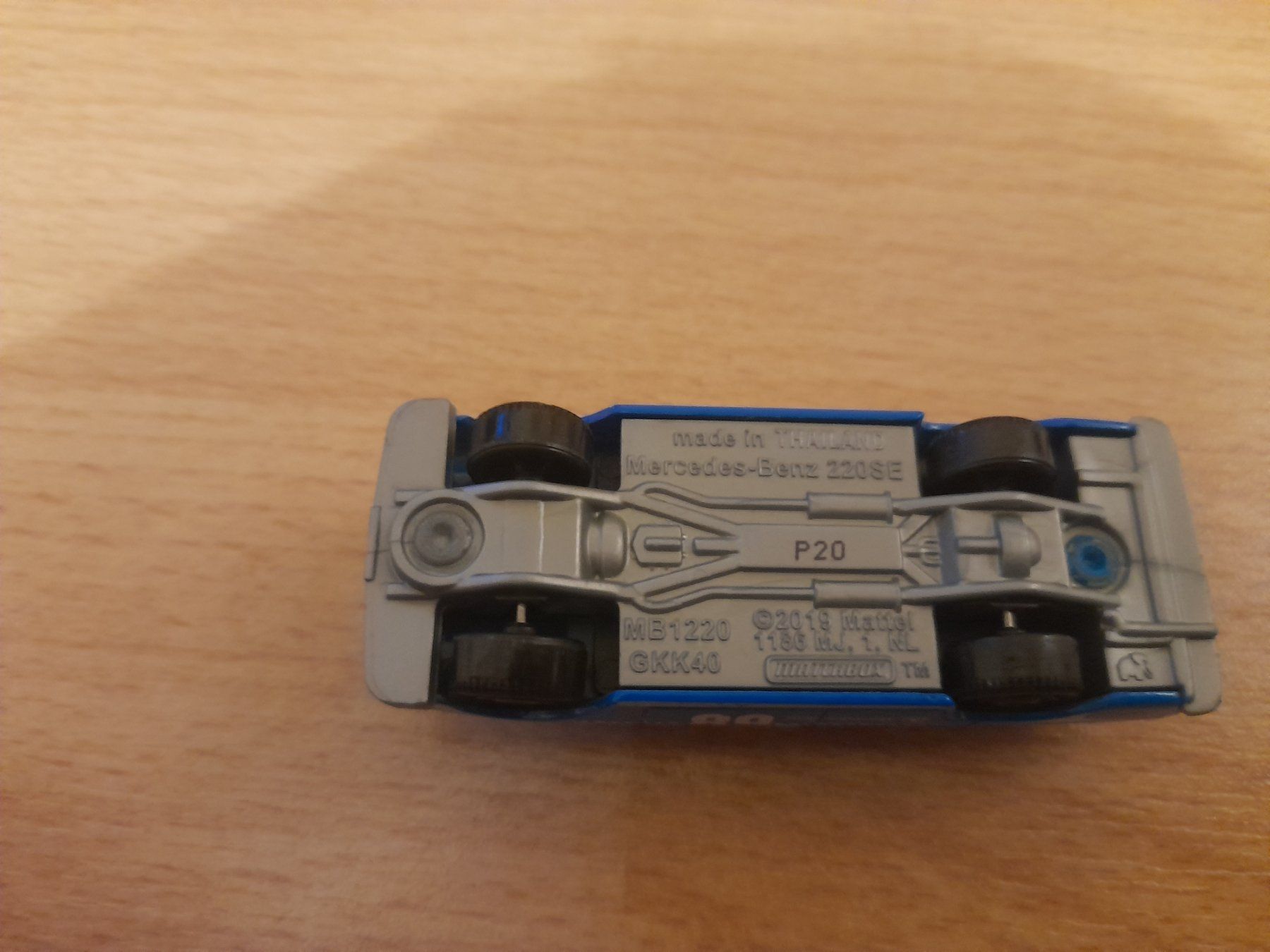 Matchbox Voitures modèles: Matchbox Mercedes Benz 220 SE – D'occasion à Lustmühle par chevi03 3