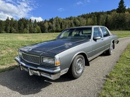 Chevrolet Caprice Classic Limousine grau Veteran 1987